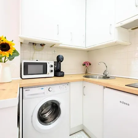 Apartment 2 Minutes To The Sea -cano 2 Bedroom By 10tosea Fuengirola