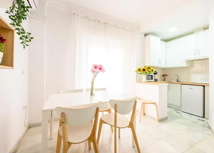 Apartment 2 Minutes To The Sea -cano 2 Bedroom By 10tosea Fuengirola